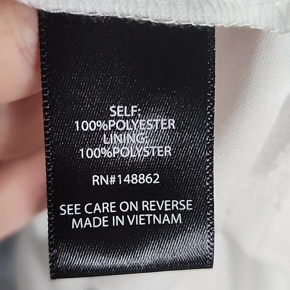 Torrid Pristine Floral Mini Clip Dot Front Keyhole Dress, NWT - Picture 7 of 8